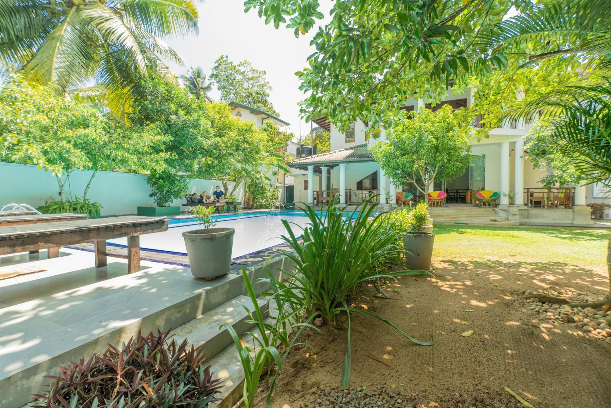 The Calm Of8 Hotell Unawatuna Exteriör bild