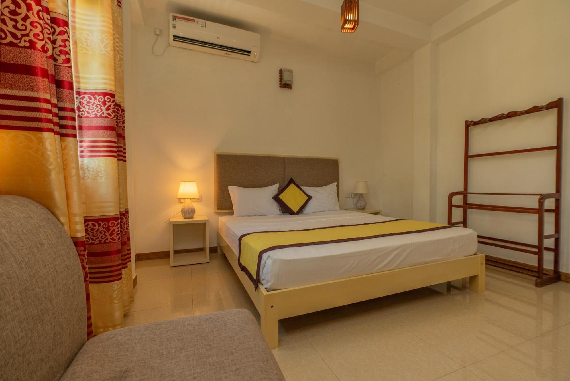 The Calm Of8 Hotell Unawatuna Exteriör bild