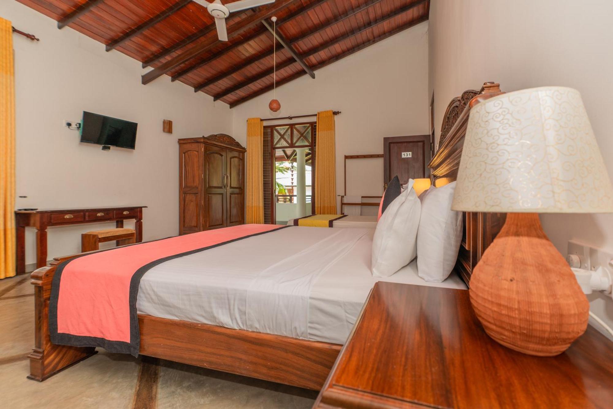 The Calm Of8 Hotell Unawatuna Exteriör bild