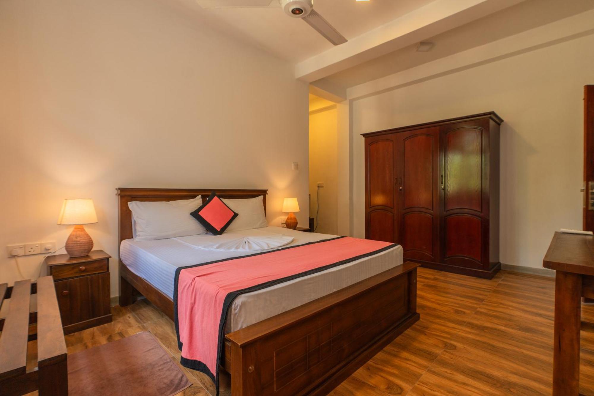 The Calm Of8 Hotell Unawatuna Exteriör bild