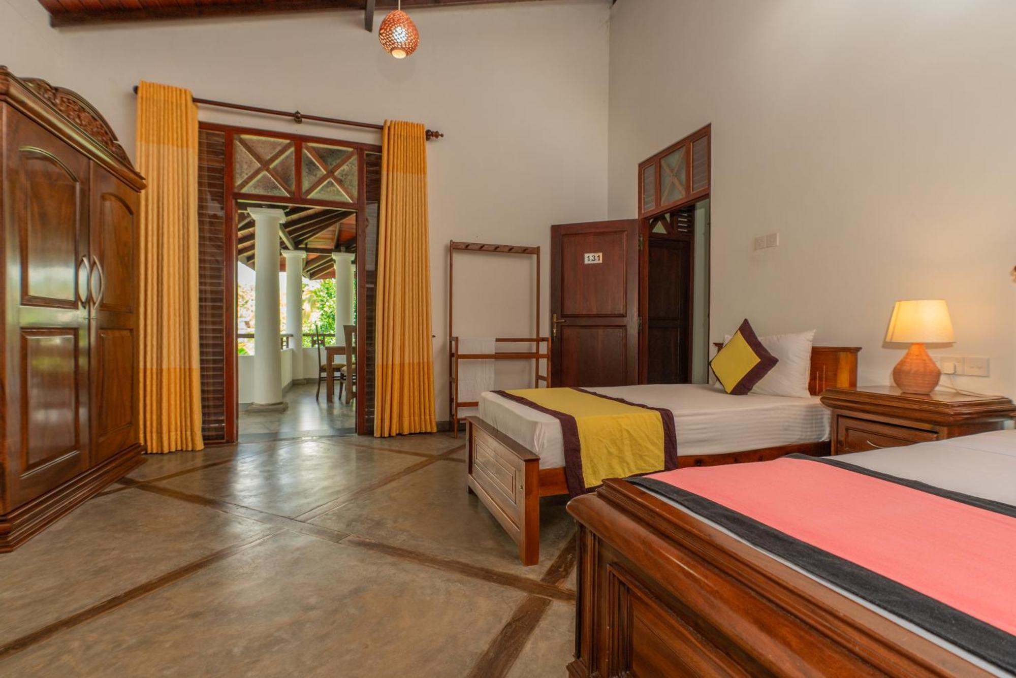 The Calm Of8 Hotell Unawatuna Exteriör bild